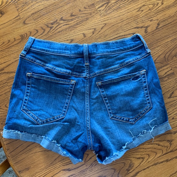 Hollister Jean shorts - Picture 2 of 3